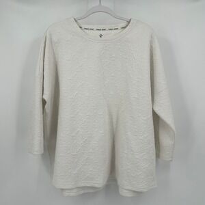 Tuckernuck Sport Womens Minimalist Quilted Top Size XL/XXL Textured Floral Cozy